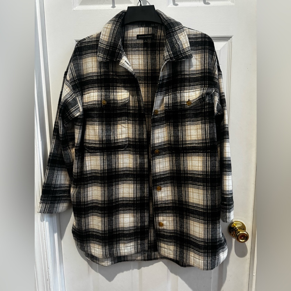 Banana Republic Black and Cream Plaid Shirt